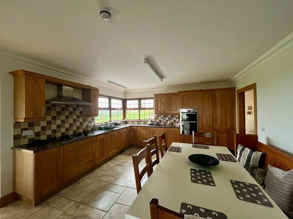 Вілла Hillhead Country Retreat Каслвеллан Екстер'єр фото
